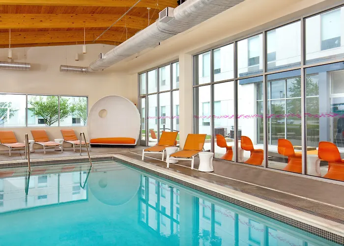 Aloft By Marriott Hotel 3*