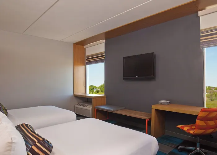 Aloft By Marriott Hotel 3*