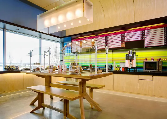 Aloft By Marriott Hotel 3*